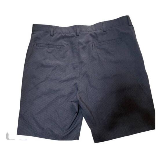 PGA Tour Heather Gray Men's Golf Shorts Size 40 - Picture 2 of 3
